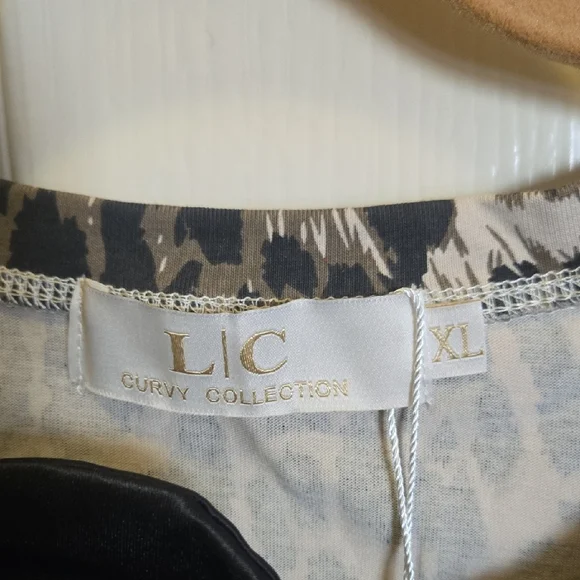 Elegant Leopard Print Blouse with Black Floral Detail - Picture 7 of 10